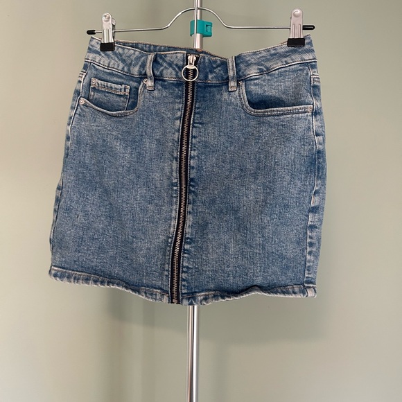 Garage Dresses & Skirts - Garage Blue Denim Mini Skirt with Zipper